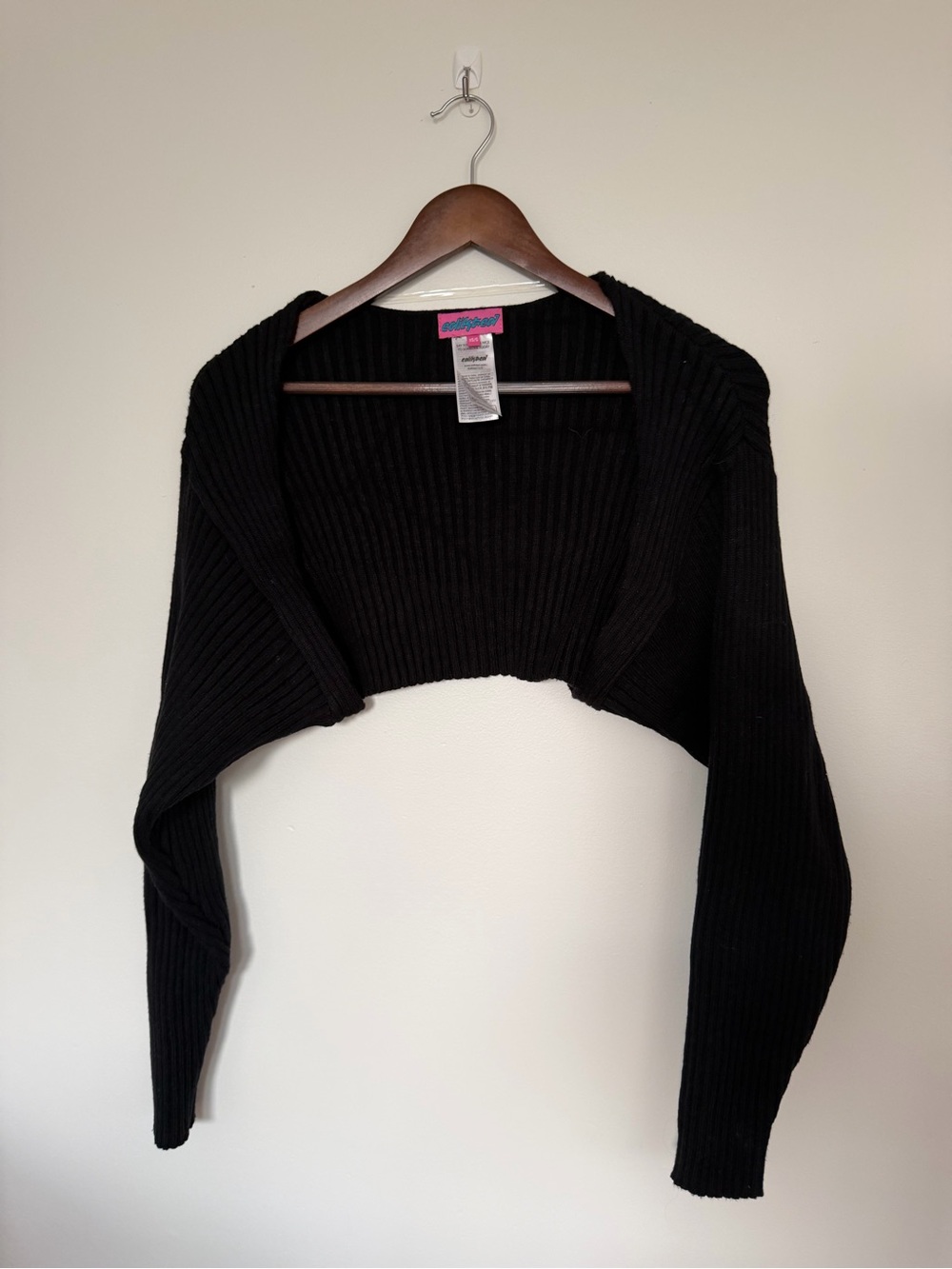 Edikted Black Cropped Ribbed Bolero Shrug